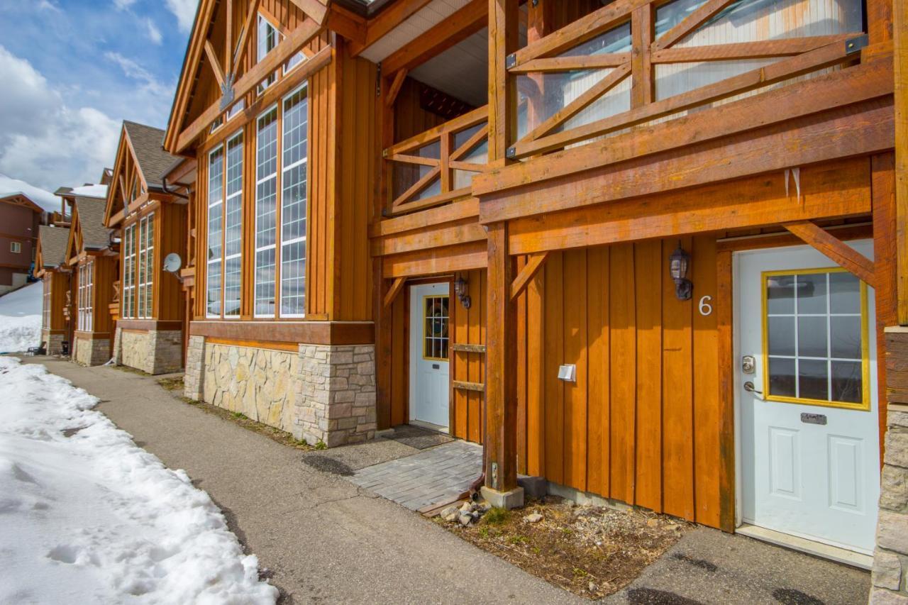 Big White 3 Bedroom 3 Bath Ski In Ski Out With Private Hot Tub מראה חיצוני תמונה